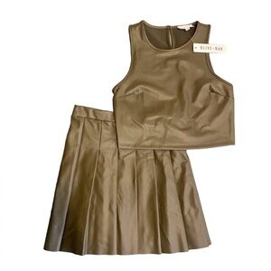 NWT Olive & Oak Tennis Skirt Razorback Crop Top Faux Leather Dark Olive, M